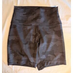 lululemon Align™ High-Rise Short 6" Camo size 6